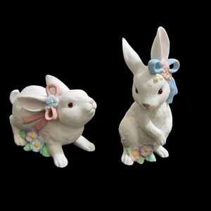 Homeco vintage pair of white porcelain "Bunny blossom" figurines